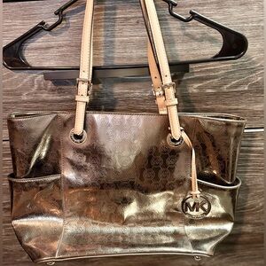 Michael Kors Shiny Black/Silver Tote